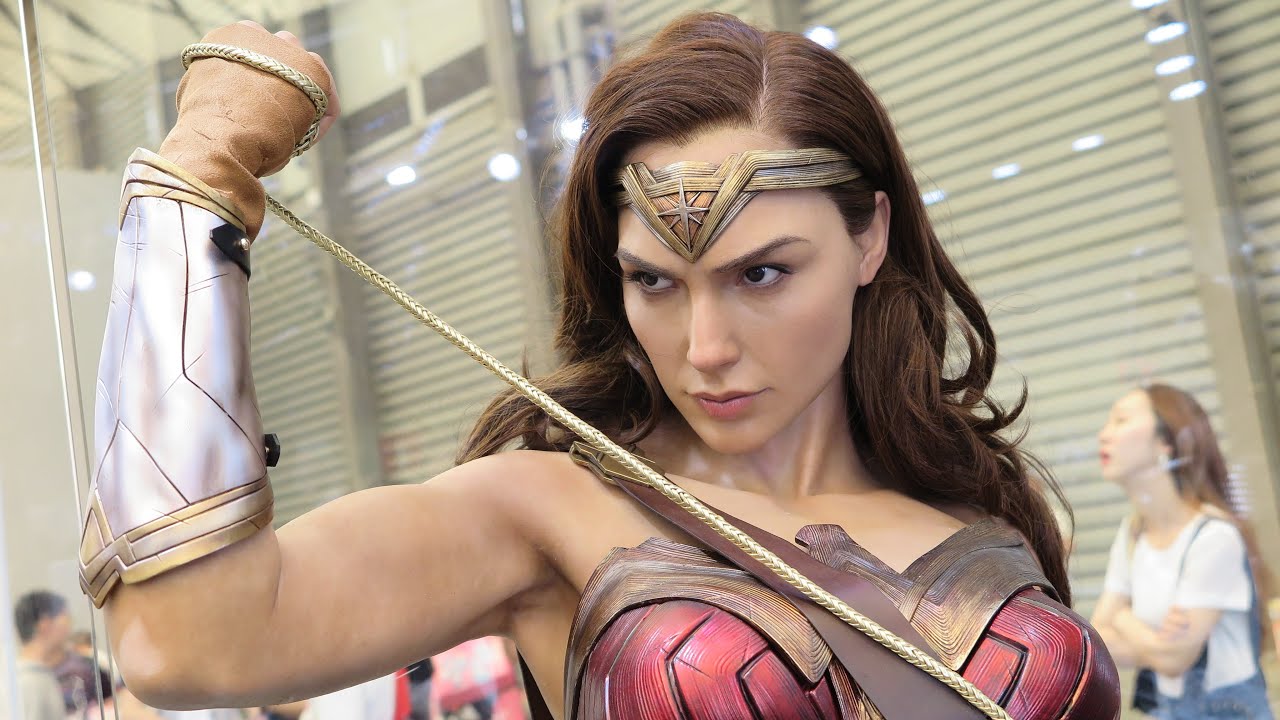 Infinity Studio Wonder Woman LIFE SIZE Gal Gadot Bust