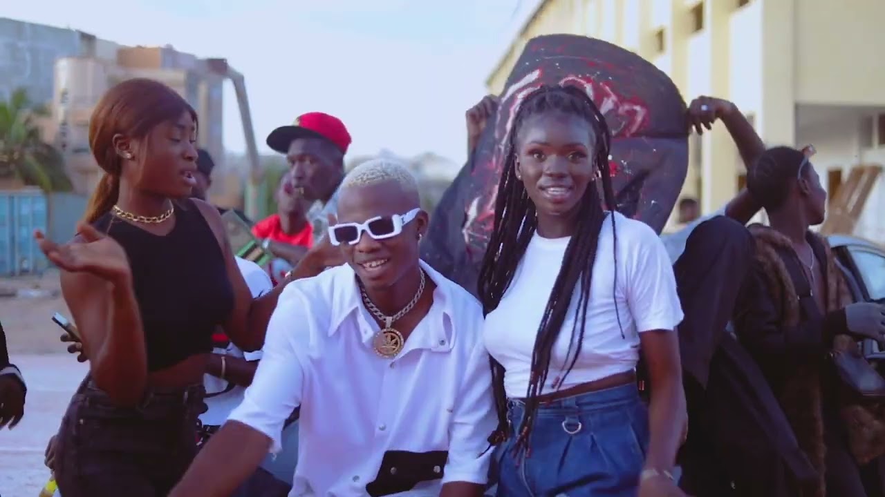 LAPAZA - Thiakhagoune (clip officiel)