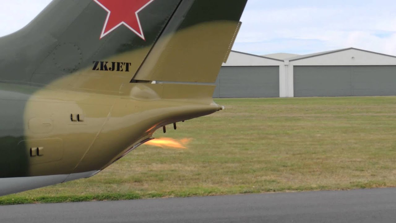 L29 Delfin's fiery start up.