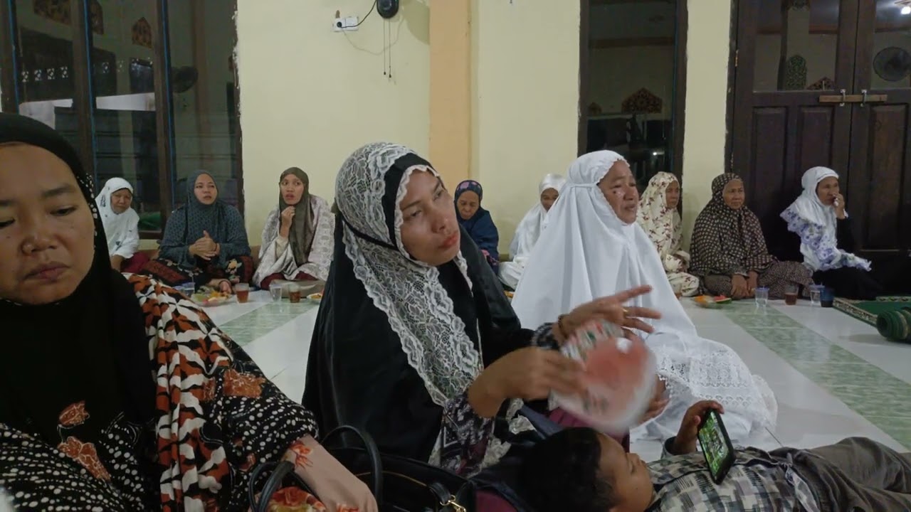 Kegiatan malam yg ke 5 taraweh pahala nya dengar ceramah ni 