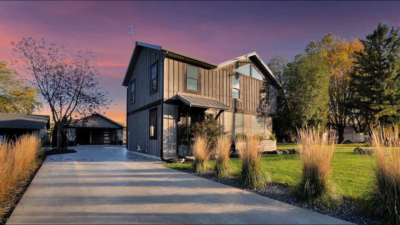 212 W Puce Rd, Belle River