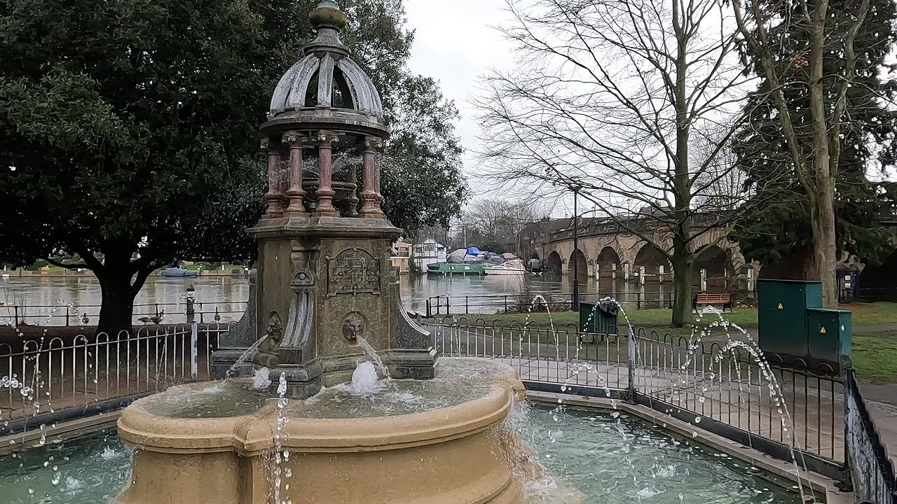 WET DAY IN MAIDENHEAD (#221)
