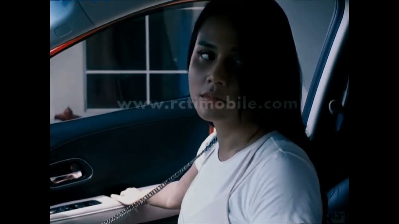 A hot lady is possessed by female ghost.... || possessed women ||