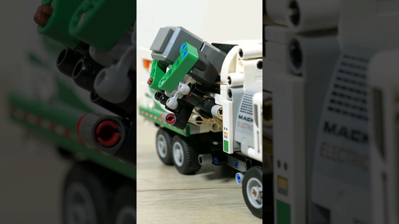 LEGO 42167 Showcase | LEGO Technic Mack LR Electric Garbage Truck | Review 42167 | LEGO Technic 2024