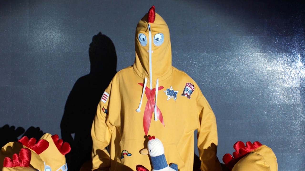 鸽子舞？不知道，小鸡舞很曼妙