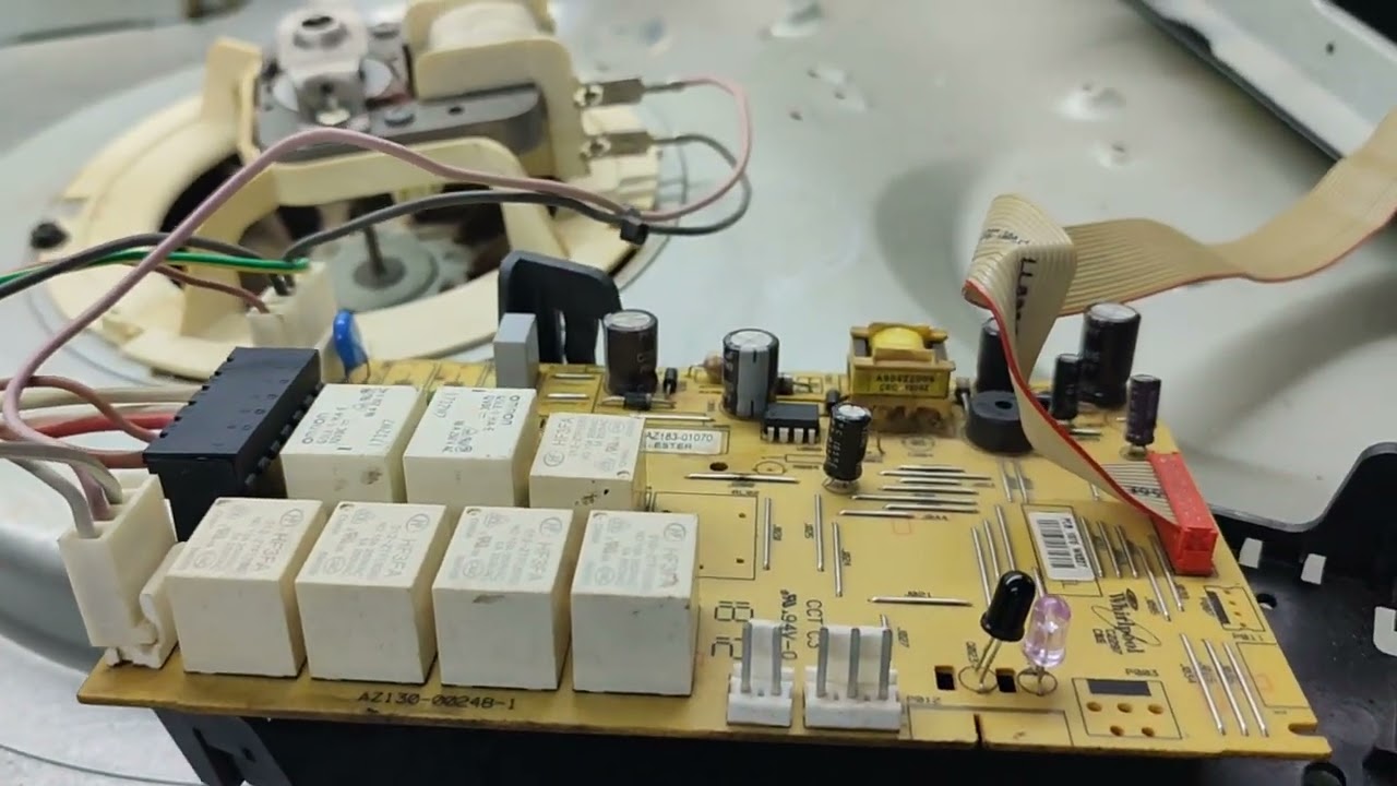 Помилка F01 Електро духовка, Whirpool