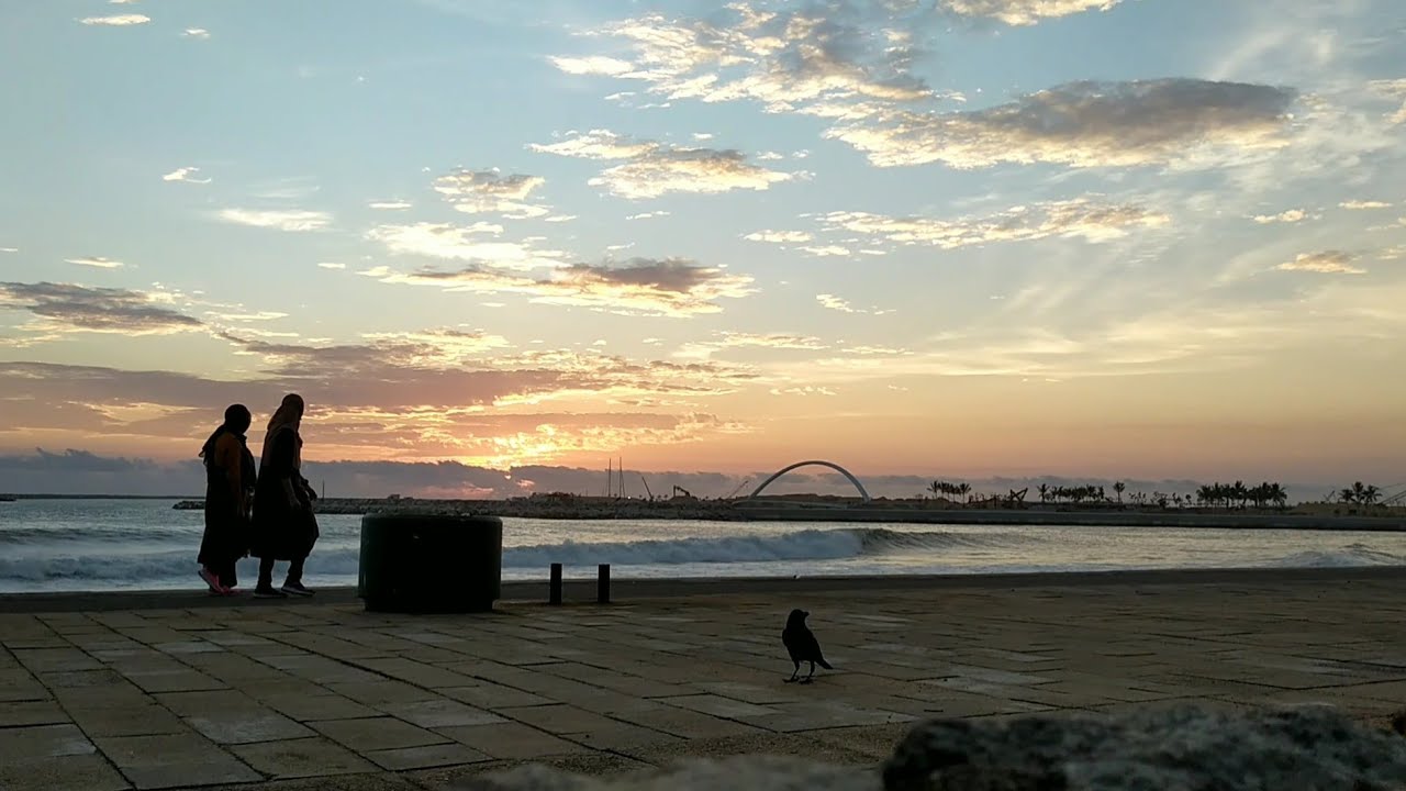 Beautiful evening relaxation at Galle Face beach Colombo