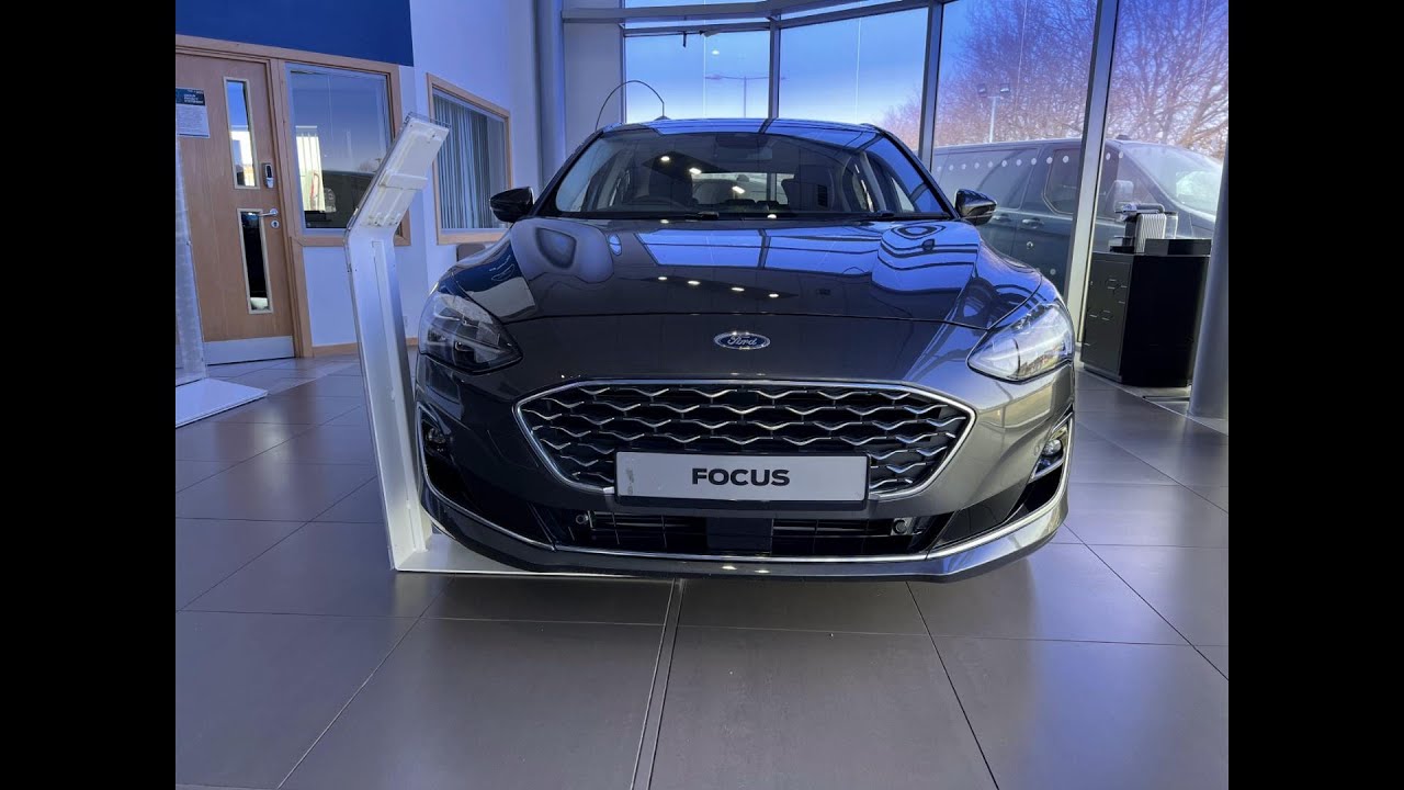 1.0L EcoBoost Ford Focus Vignale Exterior and Interior