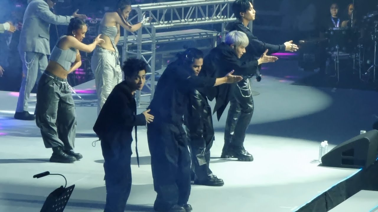 GENTO - SB19 Fancam - 240113 APAC Predator League 2024, MOA Arena - Fan Boy Doll Arch
