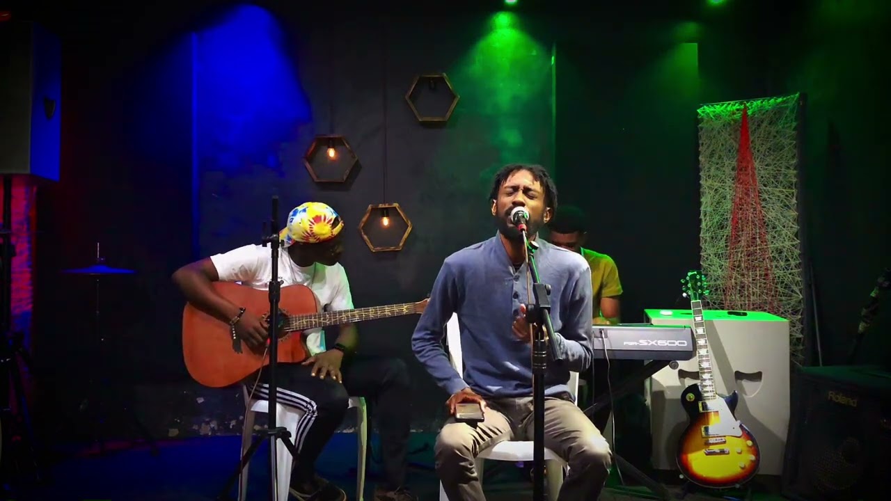 UPPERROOM  WORSHIP 4 with Romarick AZIZET