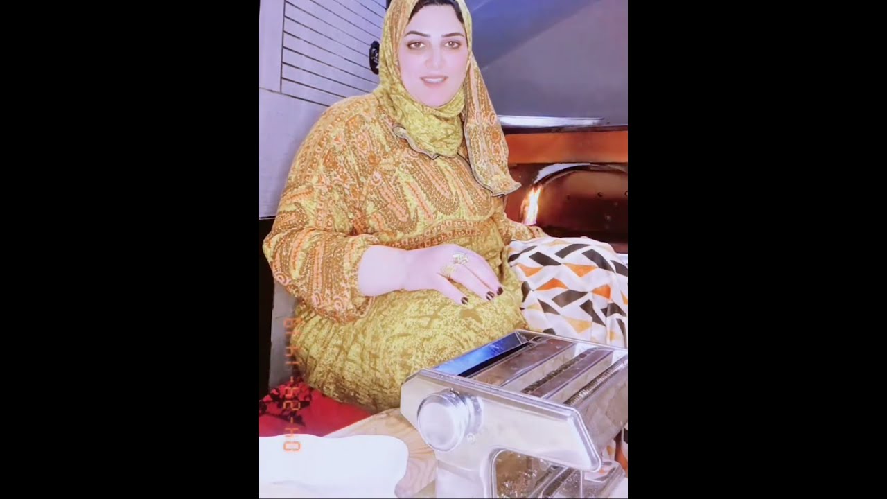 #روتيني_اليومي روتين الست البلدى بالعبايه قدام الفرن البلدى حكاية جمال ودلال 