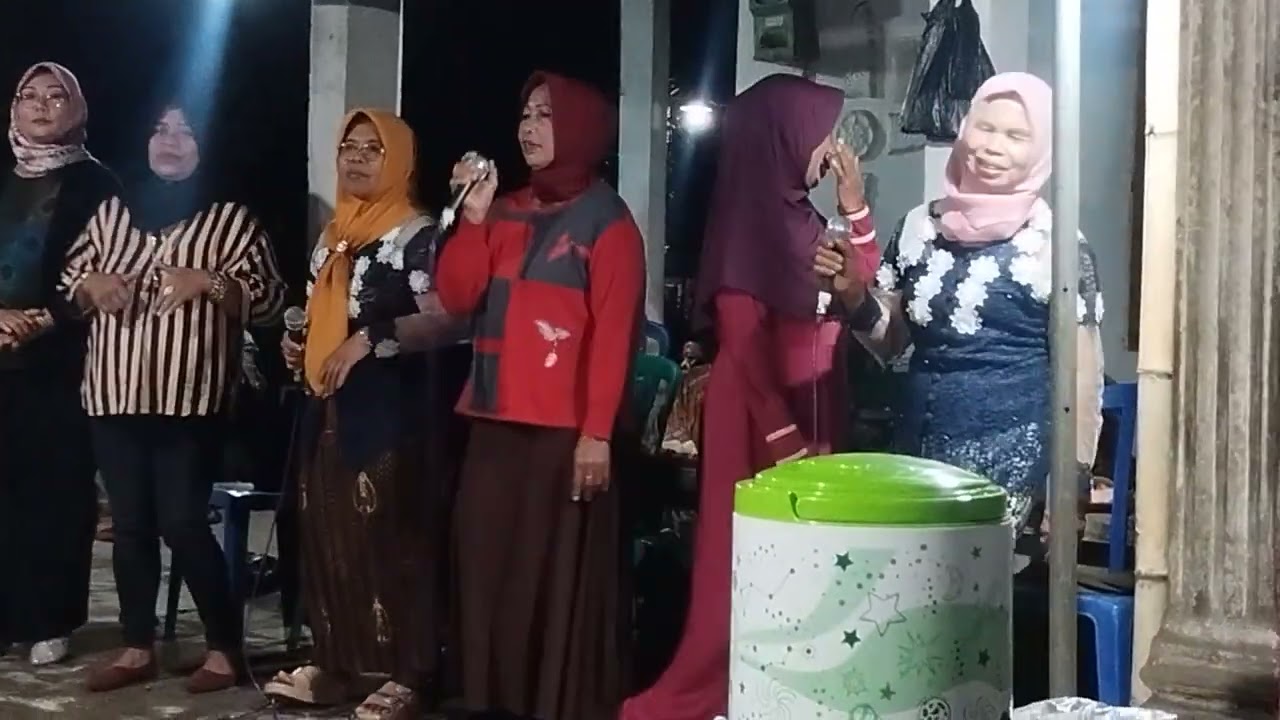 Acara Tahun Baru cilik cilik an di kulon pasar Bumirejo.