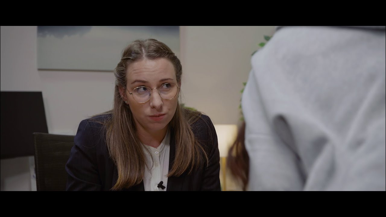 Am I Sane, Or Am I Crazy? - Scene from 