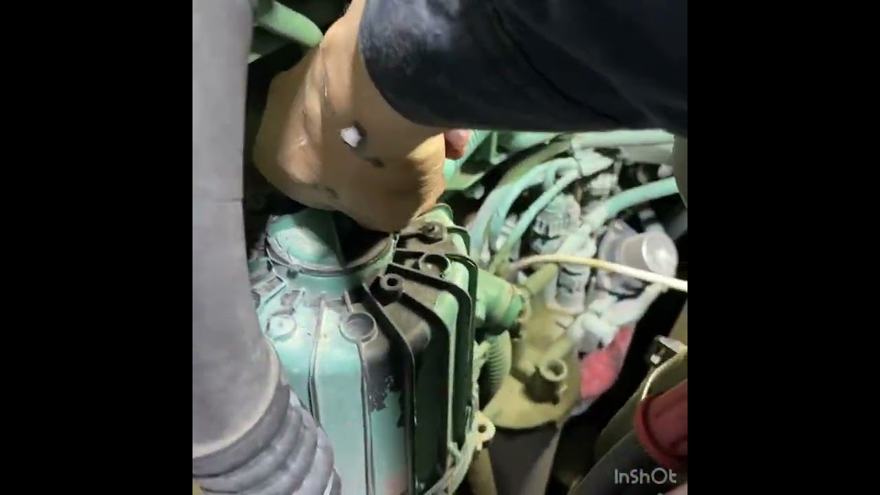 crankcase breather volvo D13