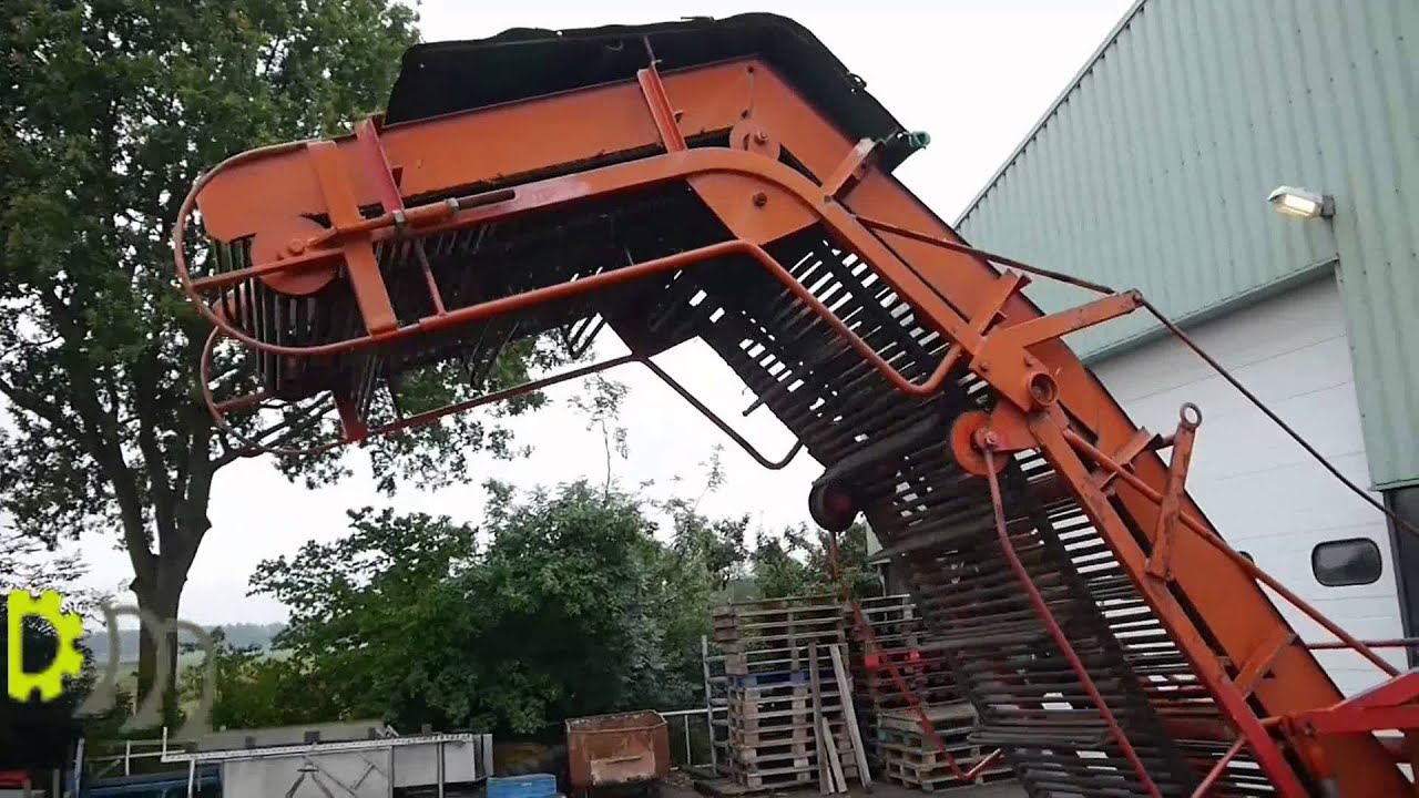 Amac D1 potato harvester