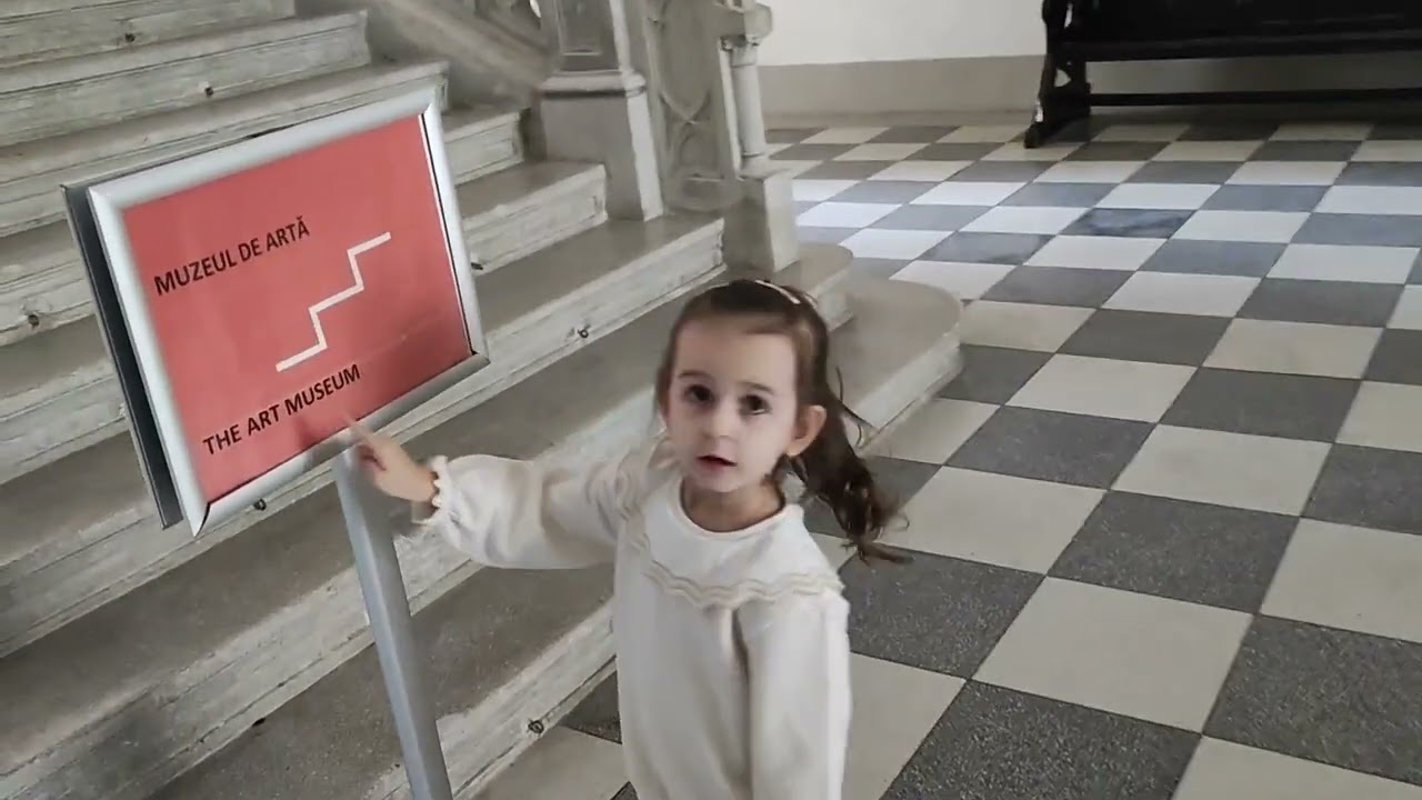 Мира в музее истории, город Яссы, Румыния