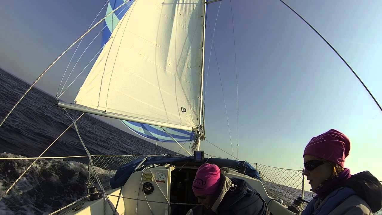 Avance 245 downwind