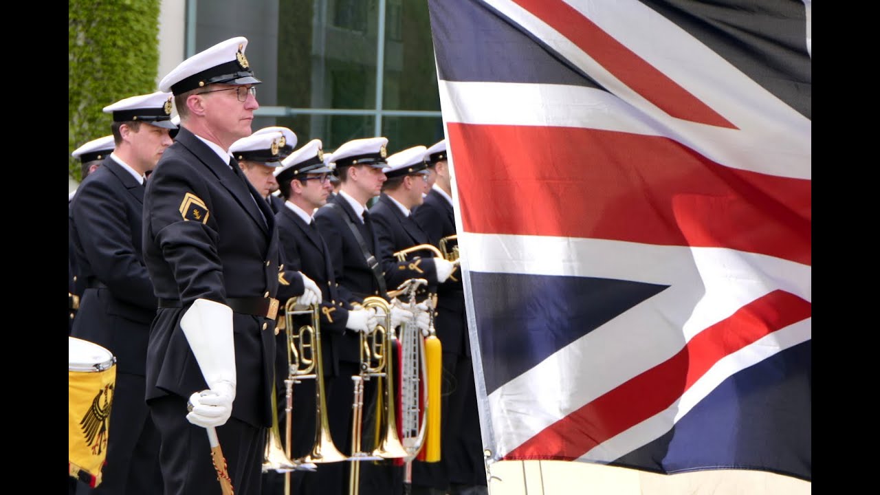 Militärische Ehren - Großbritanniens Premierminister Rishi Sunak
