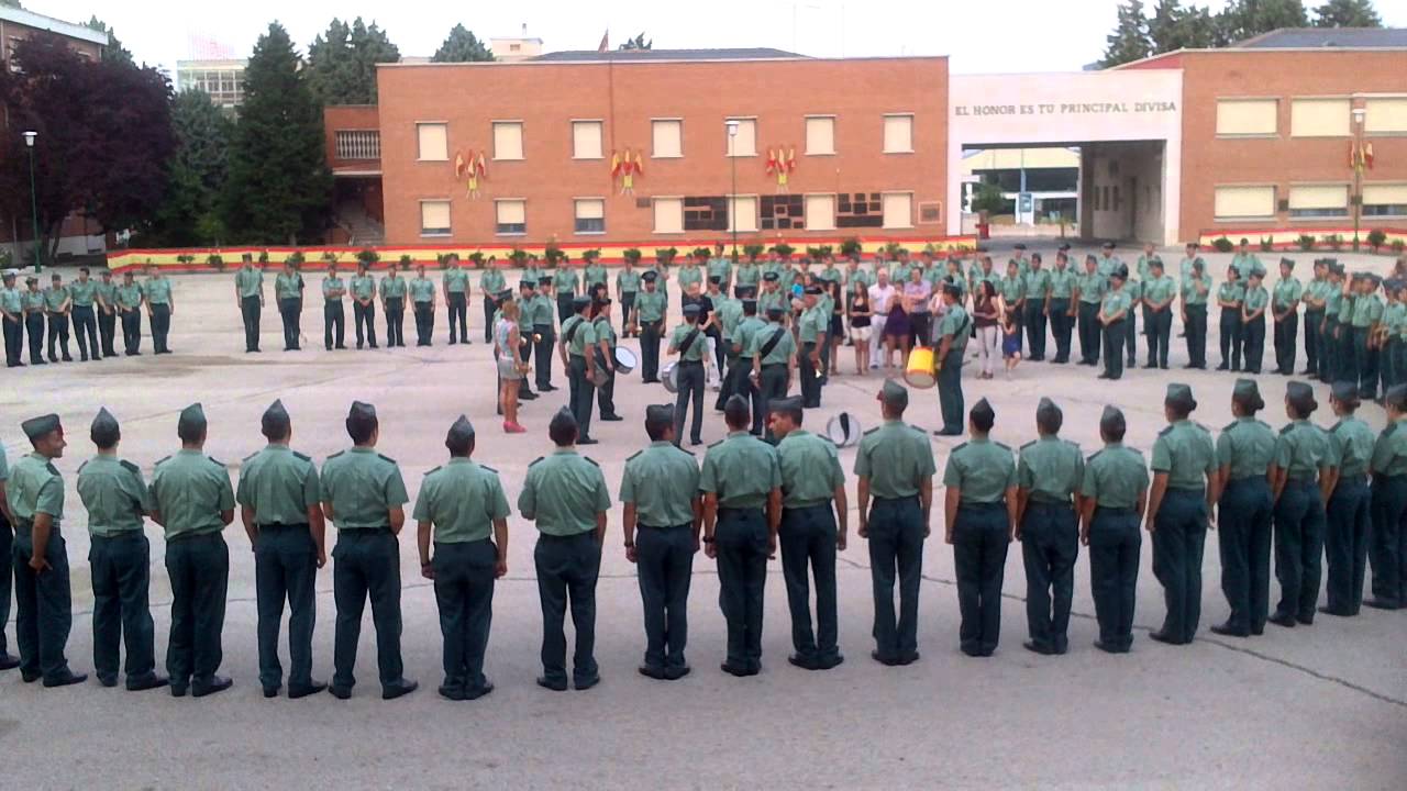 Retreta floreada. Colegio Guardias Jóvenes.