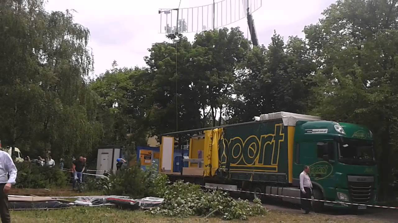 Transport szyb do akwarium w płockim zoo
