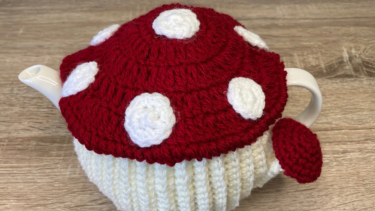 Crochet:Mushroom Tea Cosy.きのこのティーコジー