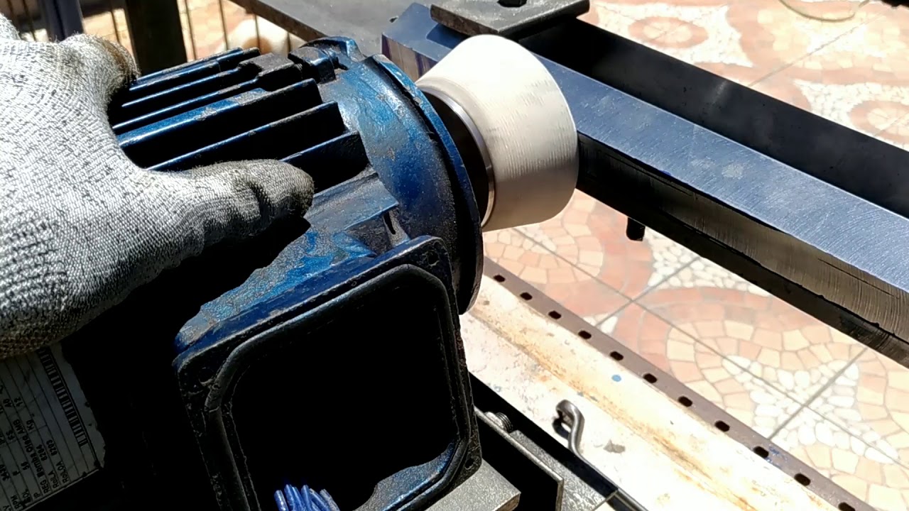 Torno Caseiro retificando rabo de andorinha