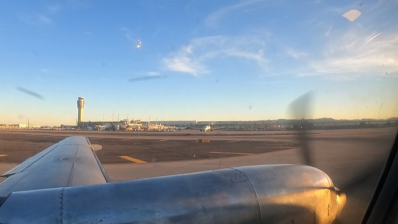 Sunset Approach & Landing Into Phoenix (Denver Air Connection Metroliner)