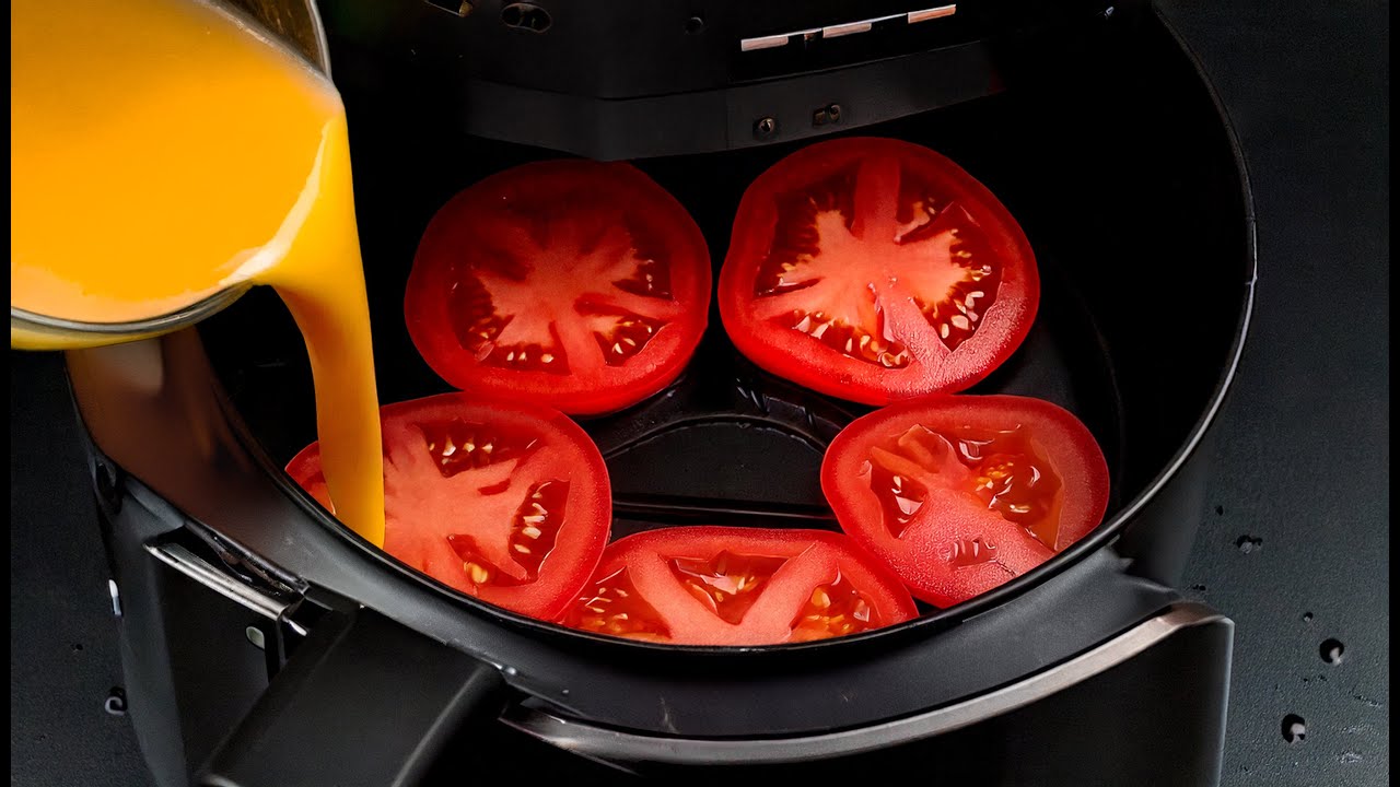 Just mix 3 eggs and tomatoes! This Air Fryer Recipe is a Hit and Ready in Only 10 Minutes!