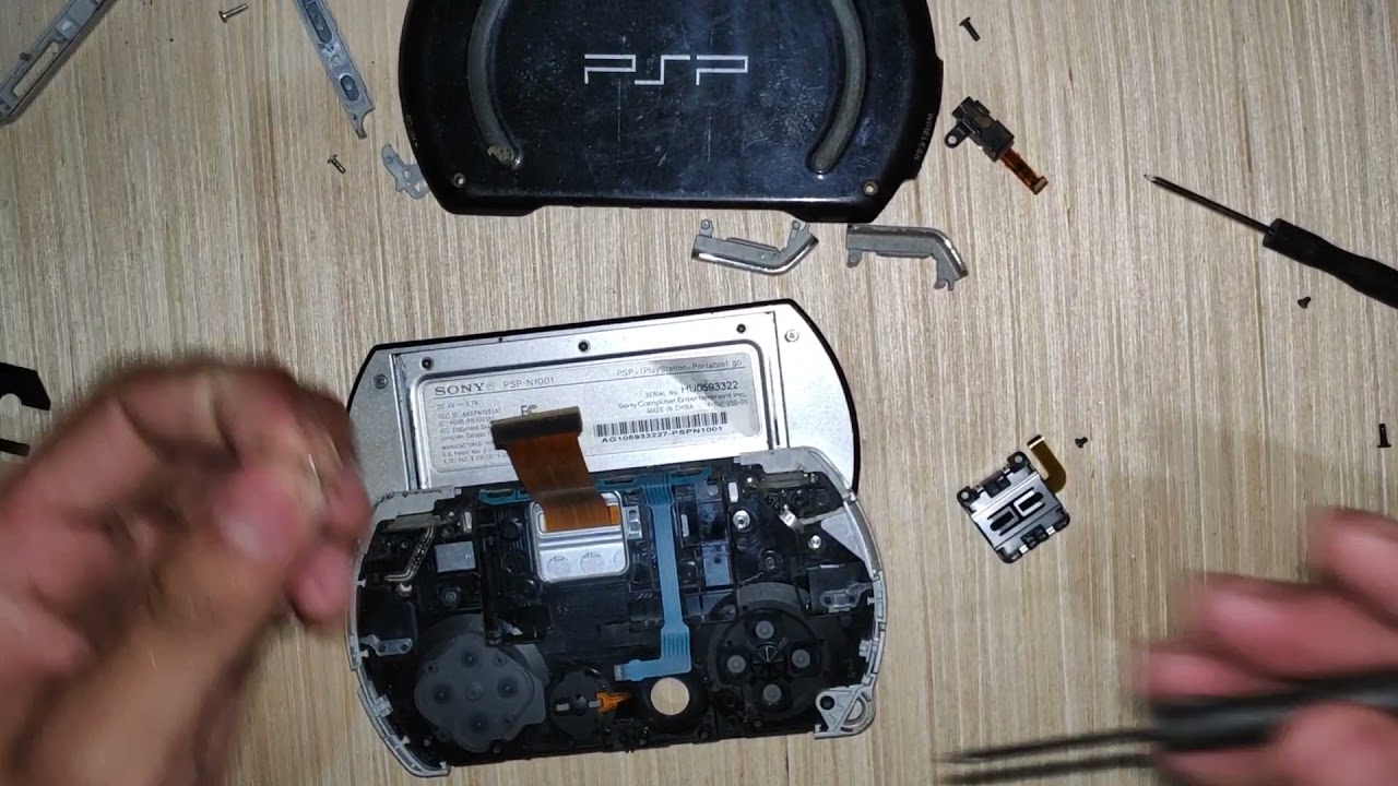 PSP Go Screen Cable Ribbon Replacement