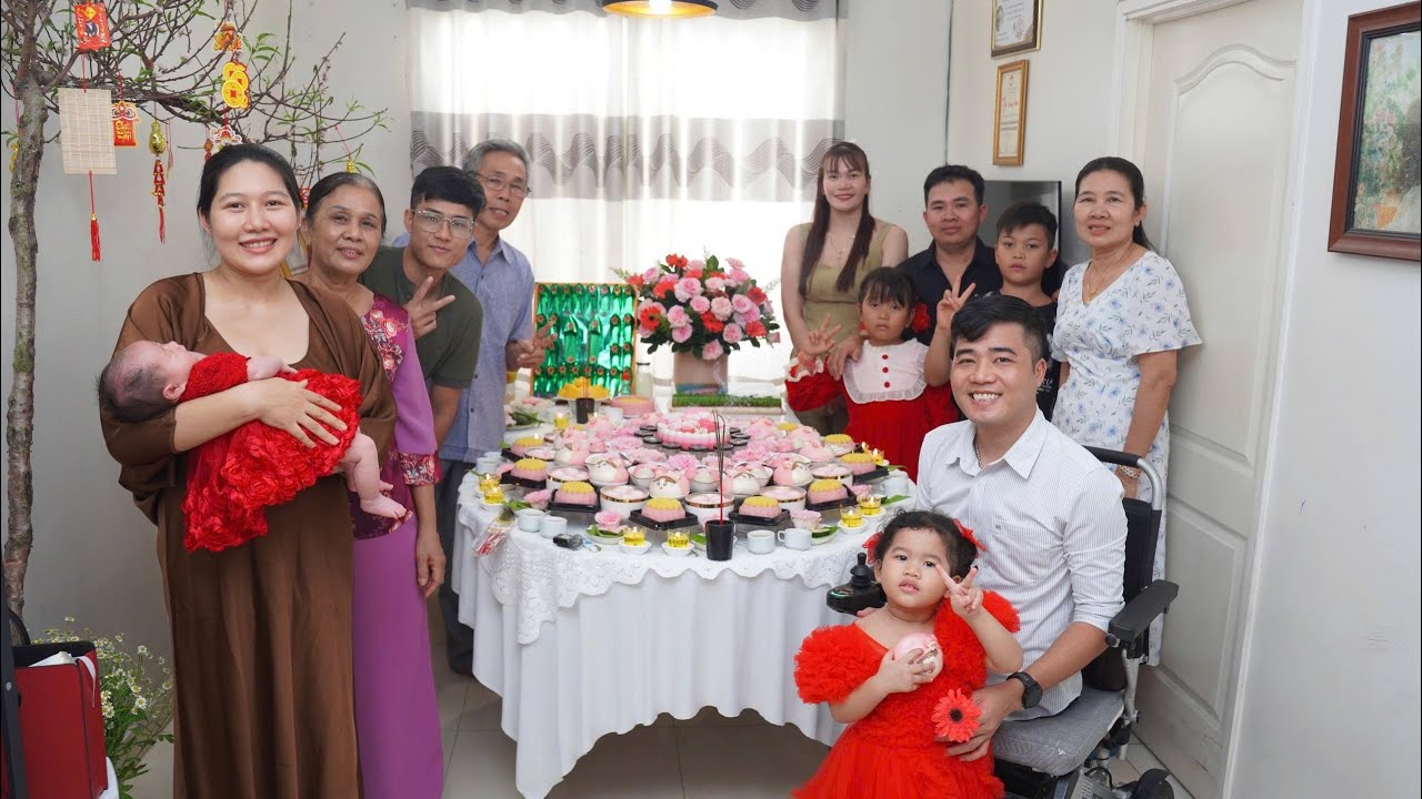 TIỆC ĐẦY THÁNG CỦA CON GÁI - Gia đình xum họp.