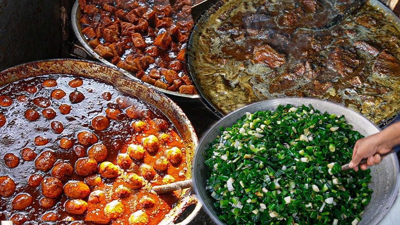 BUMBUNYA ASAL MASUK TAPI RASANYA JUARA!! TEMPAT MAKAN & DAPUR TUMPLEK JADI 1