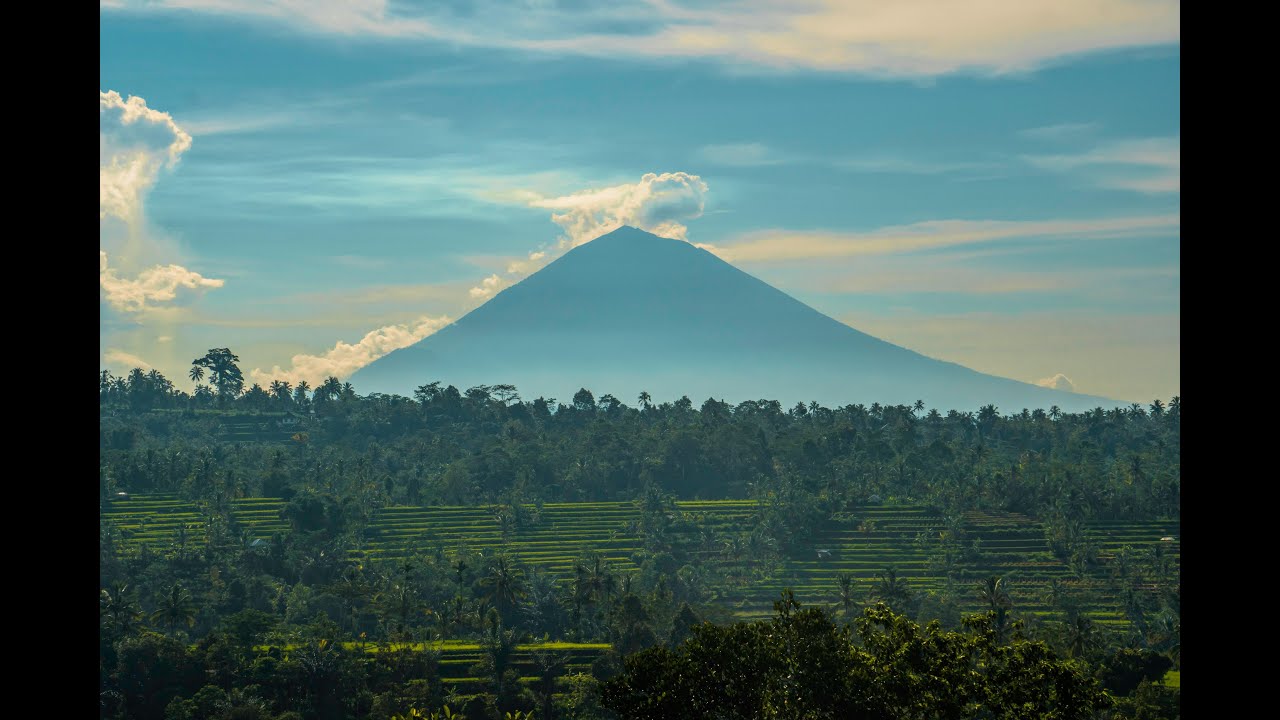 MELODIC DEEP HOUSE MIX - Romain Garcia, Cubicolor, ANUQRAM, Qrion, Michael Cassette und weitere