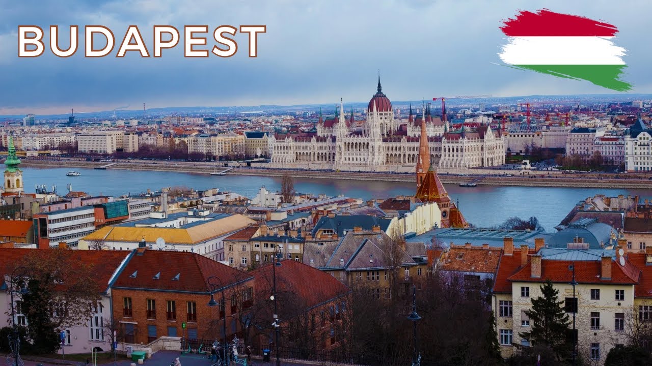 Budapest Walking Tour | Christmas Markets & Winter Atmosphere (Part 1)
