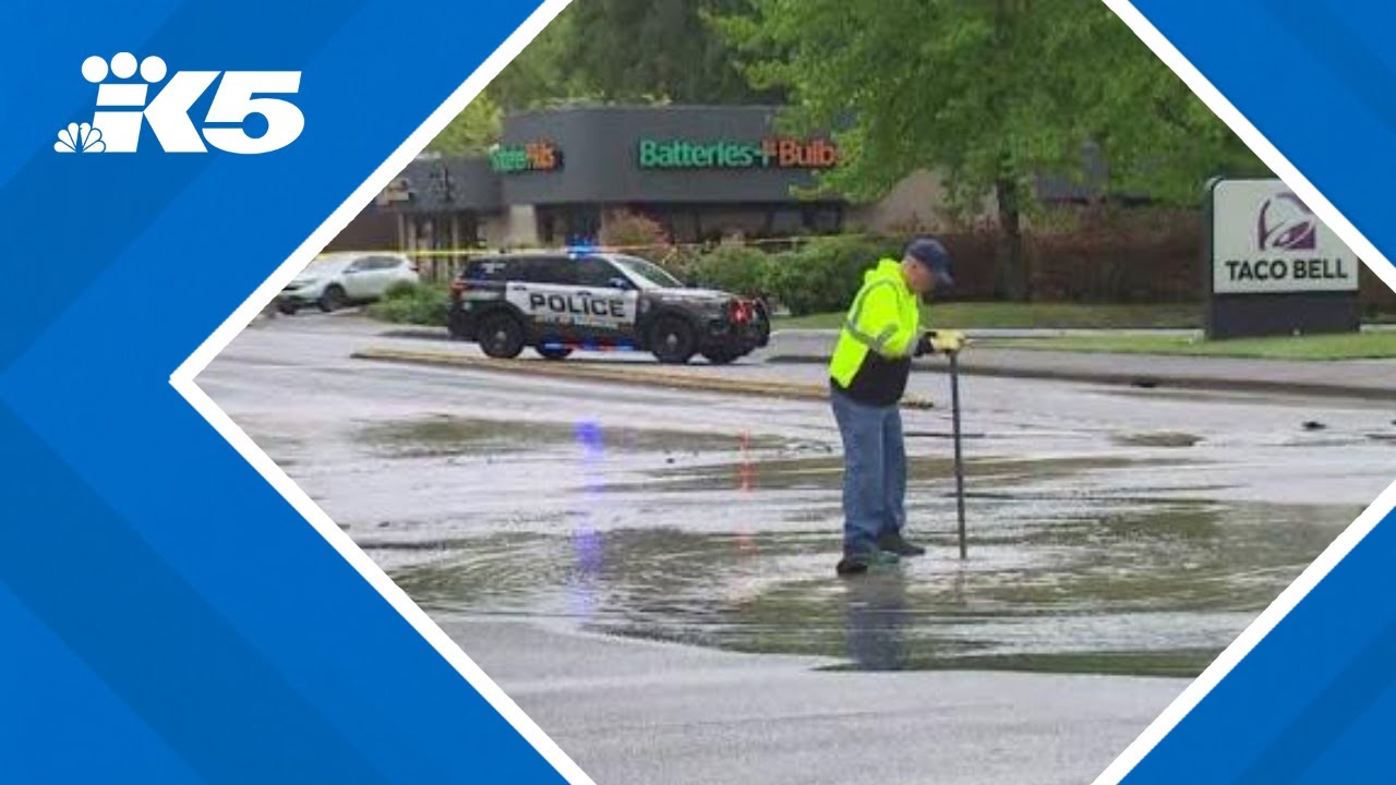 'Large sinkhole' forms in Bellevue intersection following water main break