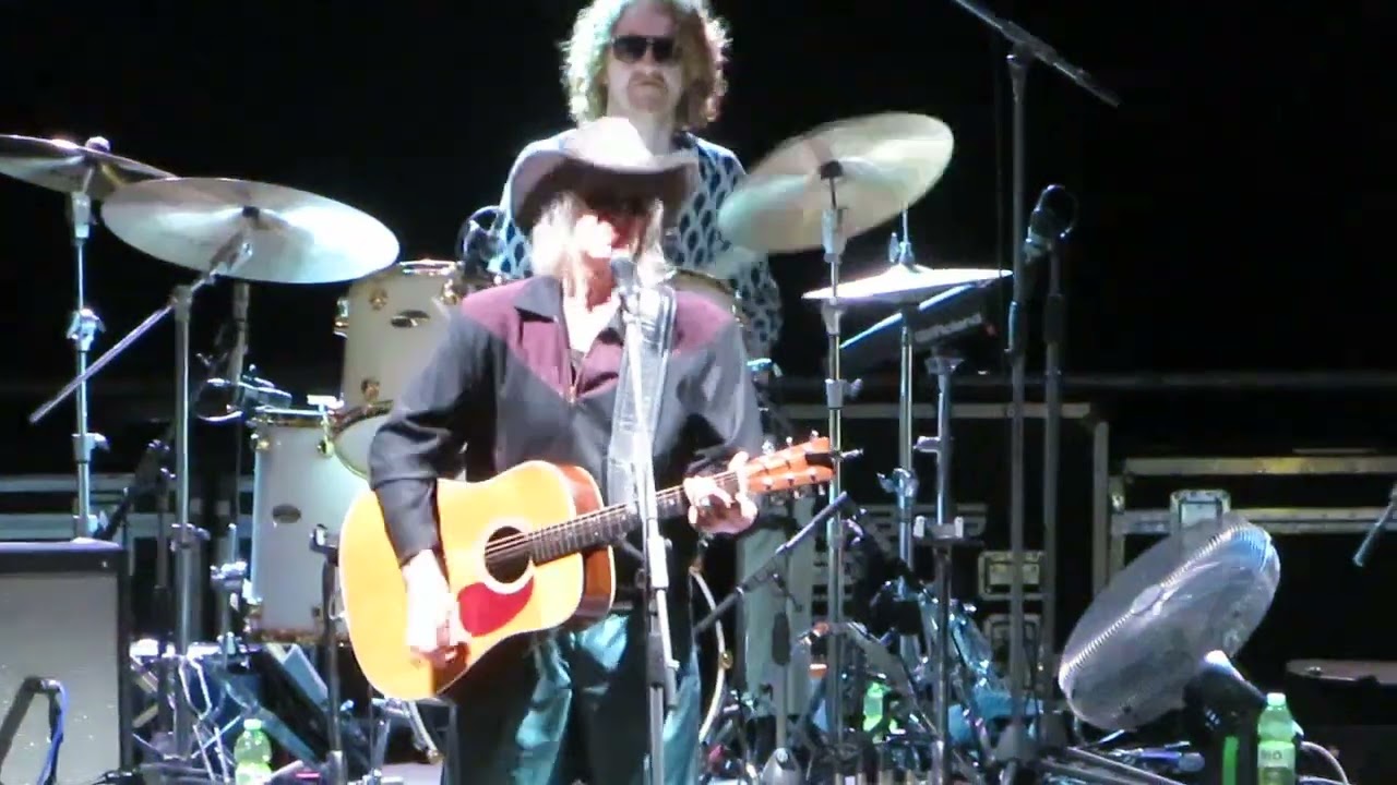 The Waterboys live in Peccioli - Knockin' on Heaven's Door / Fisherman Blues - July 4th, 2025