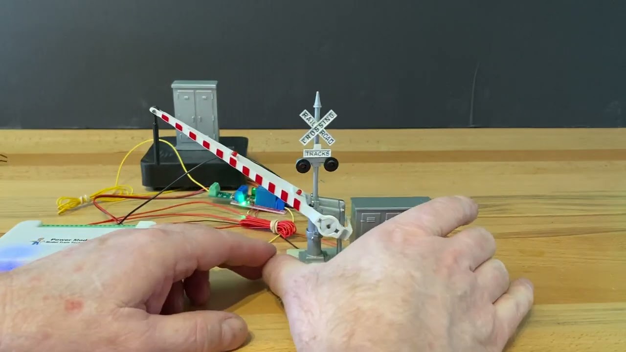 Lionel Modern Gate Crossing Upgrade