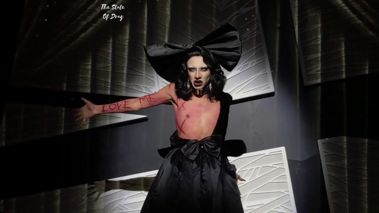 Dragula's Vander Von Odd 