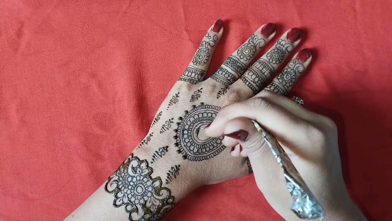 Back hand pretty Mehandi design #mehndi #mehandiartist #viral #videos #trending #henna #hennadesign 