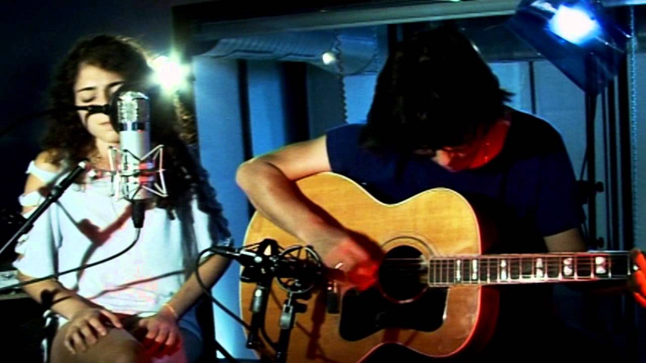 רוני דלומי באולפני פלוטו-תחזיקו