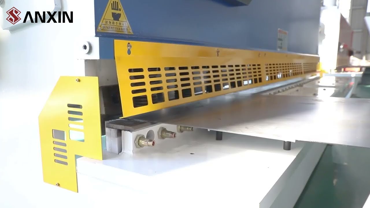 SANXIN QC12K Series Hydraulic Shearing Machine with E21S Controller