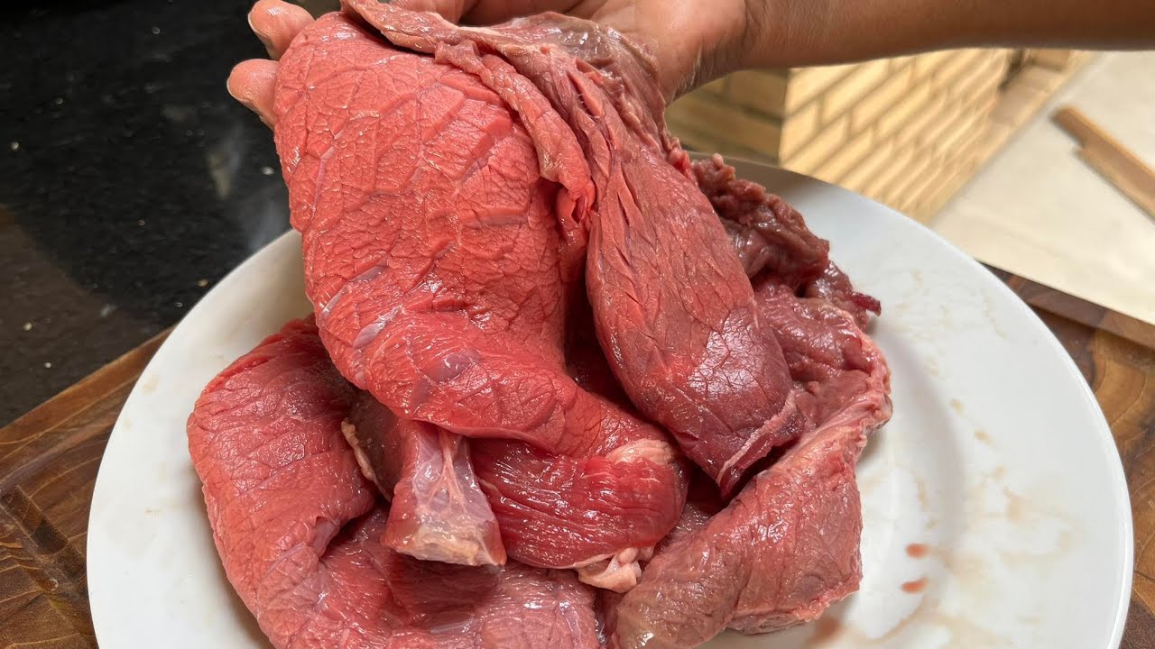Dona do restaurante me ensinou um delicioso bife a Parmegiana baixa renda - Ao Vivo