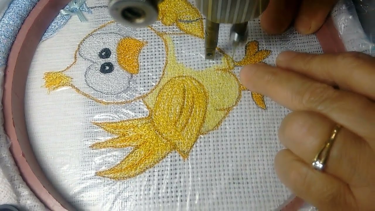 15 BORDADO UTILIZANDO MÁQUINA ANTIGA À PEDAL BLOCO 02🐥