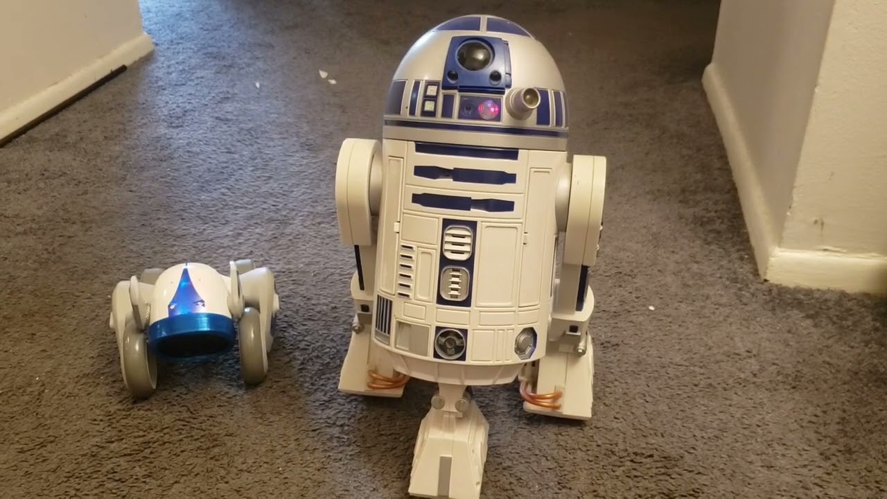 2002 Interactive Voice Controlled Astromech R2D2 Demo. 