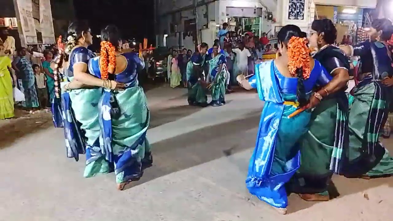 Kalyanam శ్రీశైలవాసుని కళ్యాణం song kolatam #love #kolam #ytshorts 