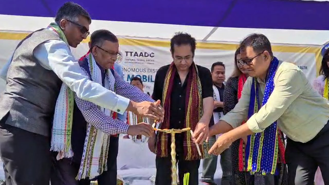 Maharaja Pradyot Kishore Debbarma Launches 6 Mobile Medical Units in Khumulwng