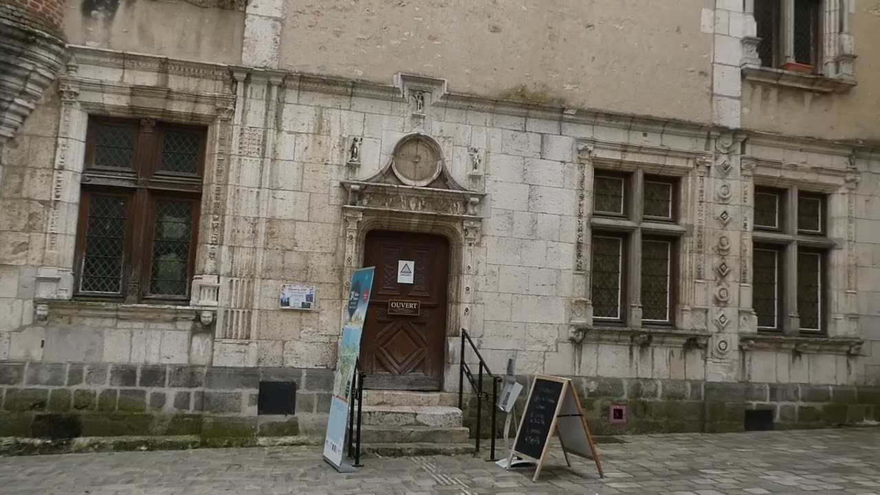 Hôtel Anne-de-Pisseleu (1538) Etampes 2024