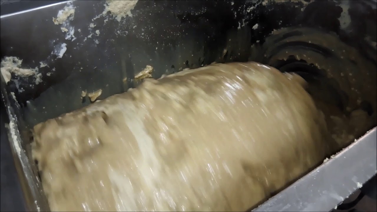 Haciendo masa para tamales