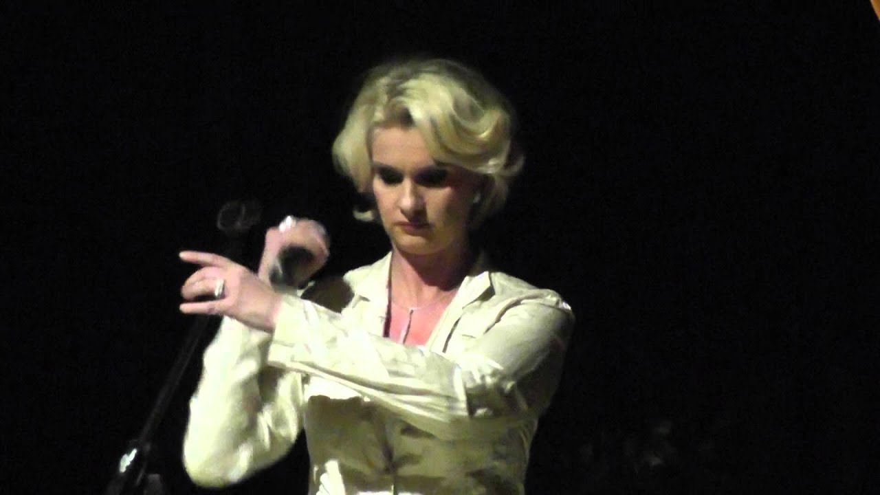 Janza Kata Nagykanizsa (Miért kell,hogy sírj Argentína)