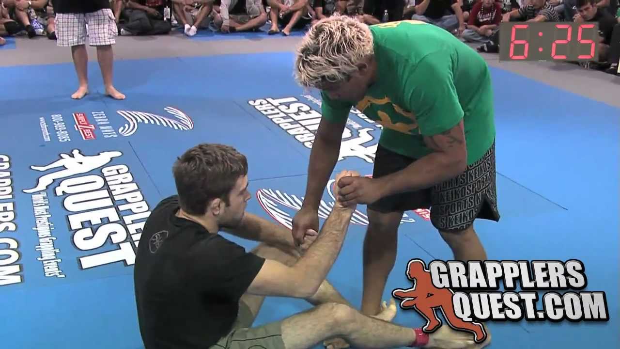 FREE UFC SUPERFIGHT: Ryan Hall vs Hermes Franca at Grapplers Quest Boston 2010