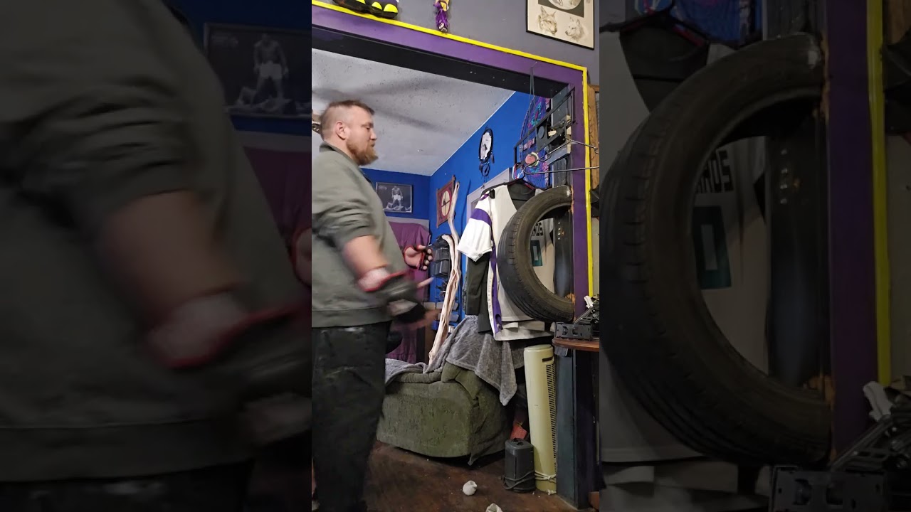 Throwing out my straight left and right hands on a tire... # professionalfighting  #ufc